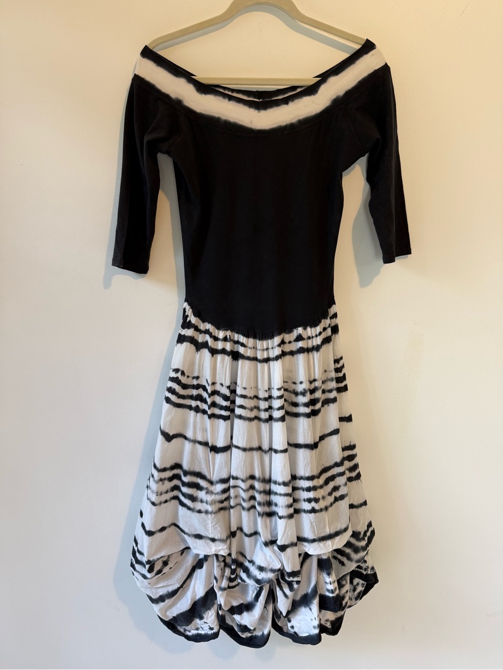 Luna Luz Tie Dye Bubble Hem Off Shoulder Dress Black White Small USA